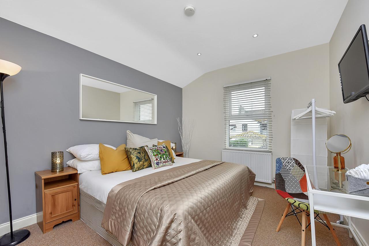 Finding My Palace Guest House In Tooting Mitcham Buitenkant foto