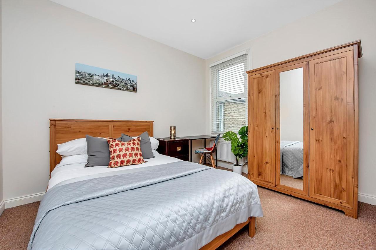 Finding My Palace Guest House In Tooting Mitcham Buitenkant foto