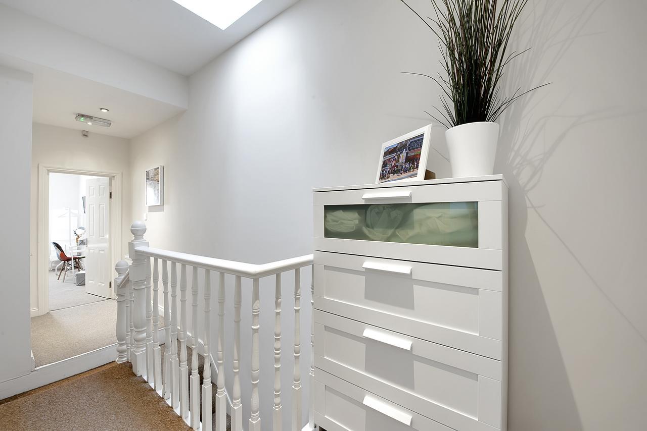 Finding My Palace Guest House In Tooting Mitcham Buitenkant foto